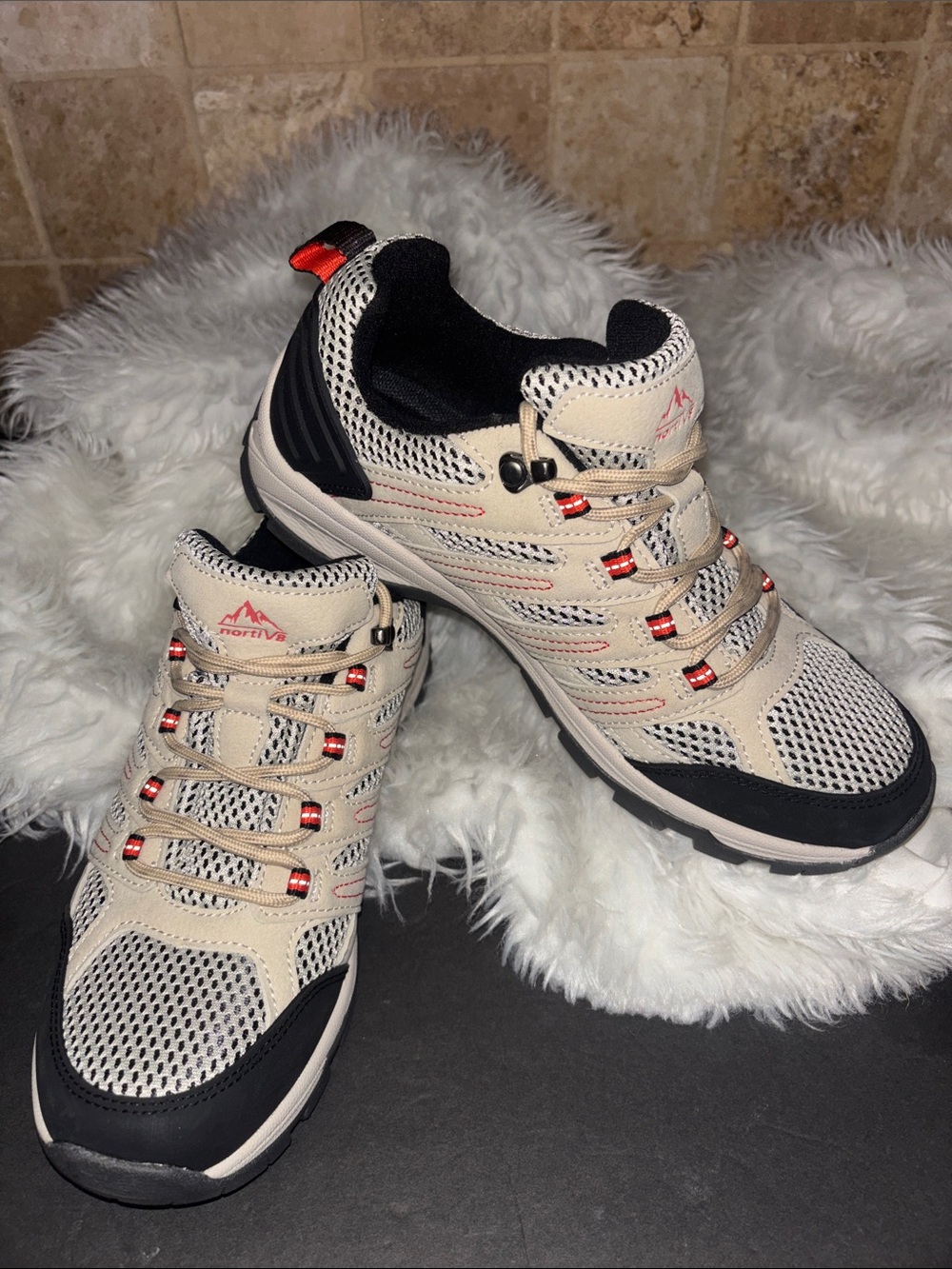 NORTIV 8 Trail Running Hiking Walking Outdoor Sneakers Shoes Women’s Sz 7.5